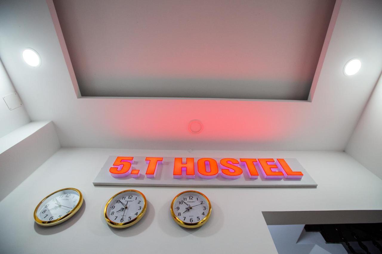 5.T Hostel フエ エクステリア 写真